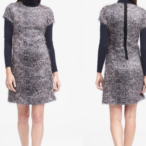 NEW! BANANA REPUBLIC Short Sleeve Eyelash Dress 10 Petite. - Picture 2 of 8